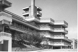 山手学院中