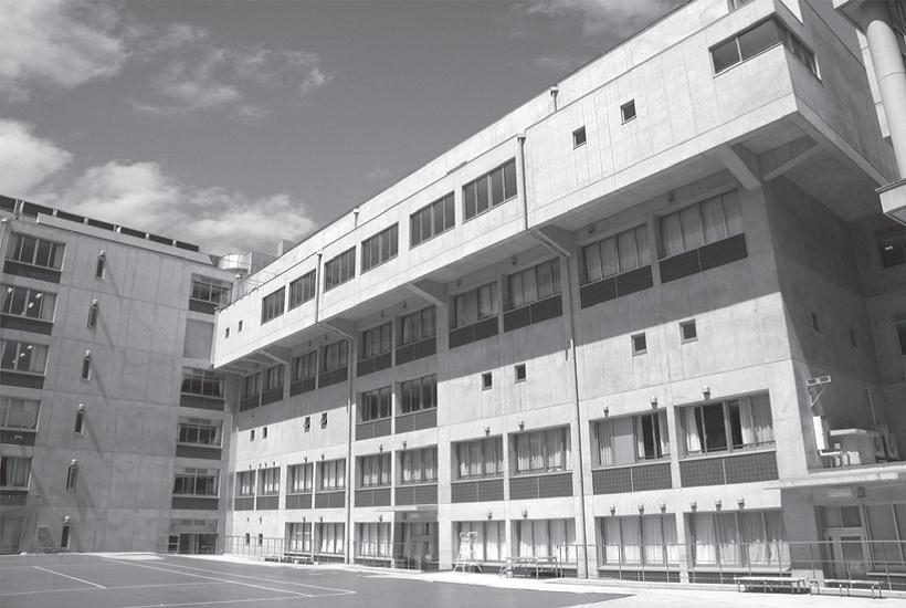 三輪田学園