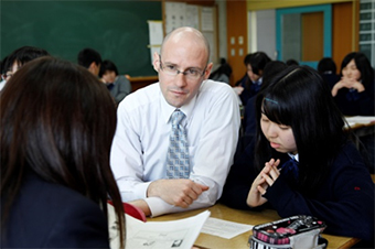 高い英語力を徹底養成